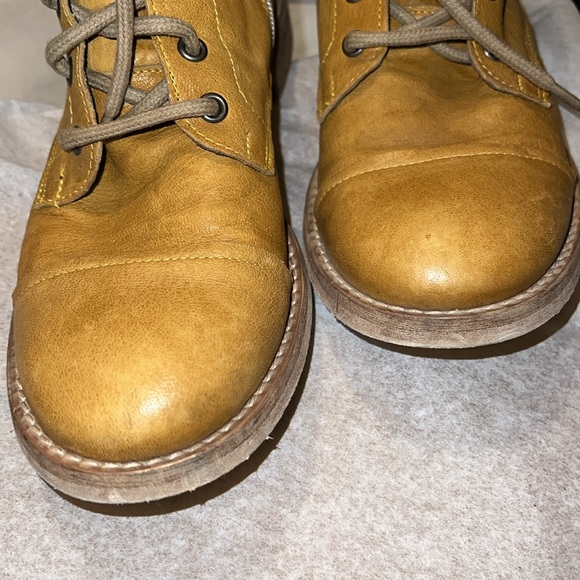 FREE PEOPLE PORTLAND LACE UP BOOTIES (39) - Picture 7 of 13